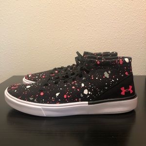 Under Armour GGS KICKIT2 SPLTR MID Women’s Sz 8